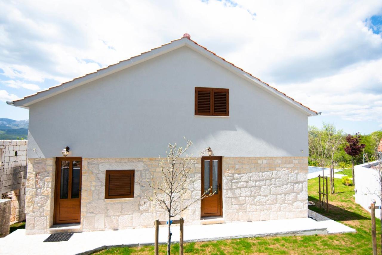 Villa Vita Trilj Luaran gambar