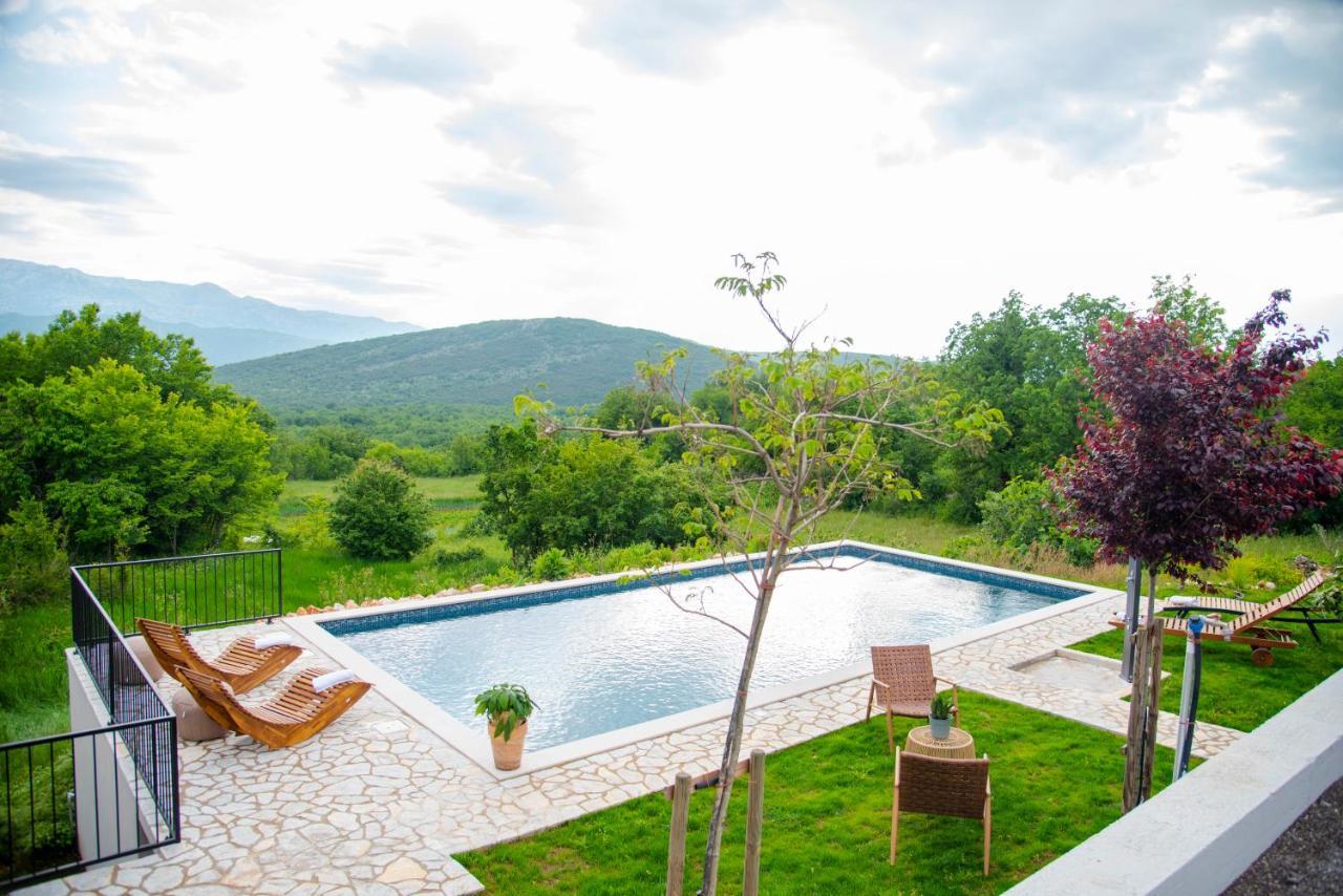 Villa Vita Trilj Luaran gambar