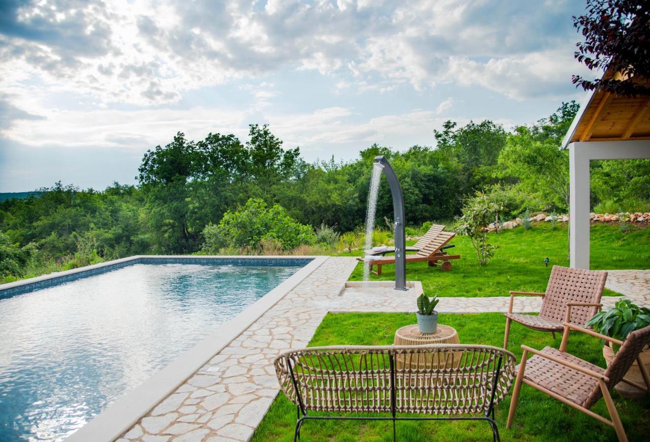 Villa Vita Trilj Luaran gambar