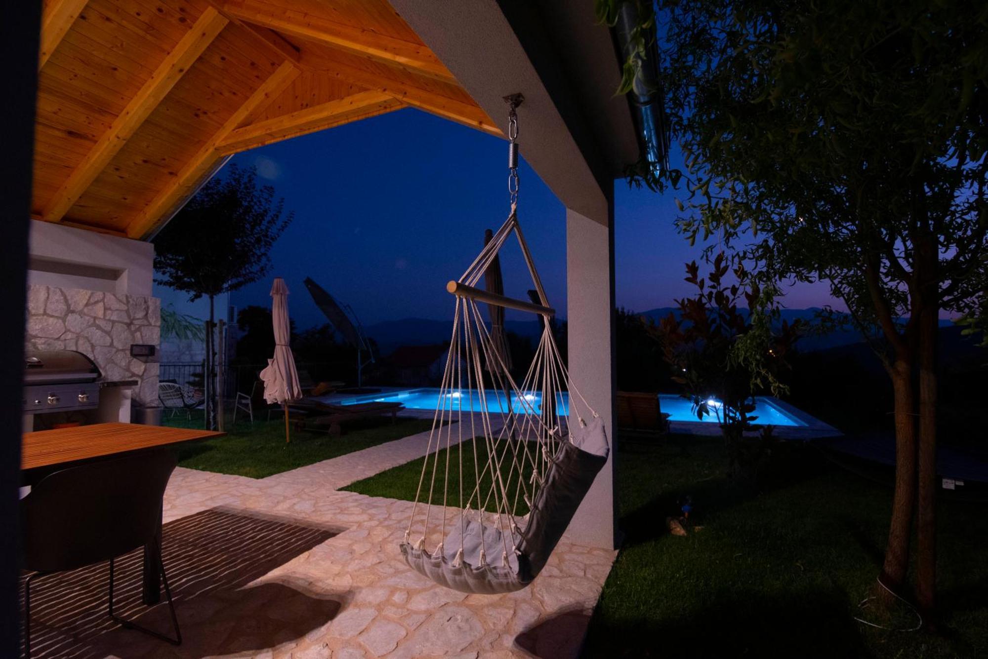 Villa Vita Trilj Luaran gambar