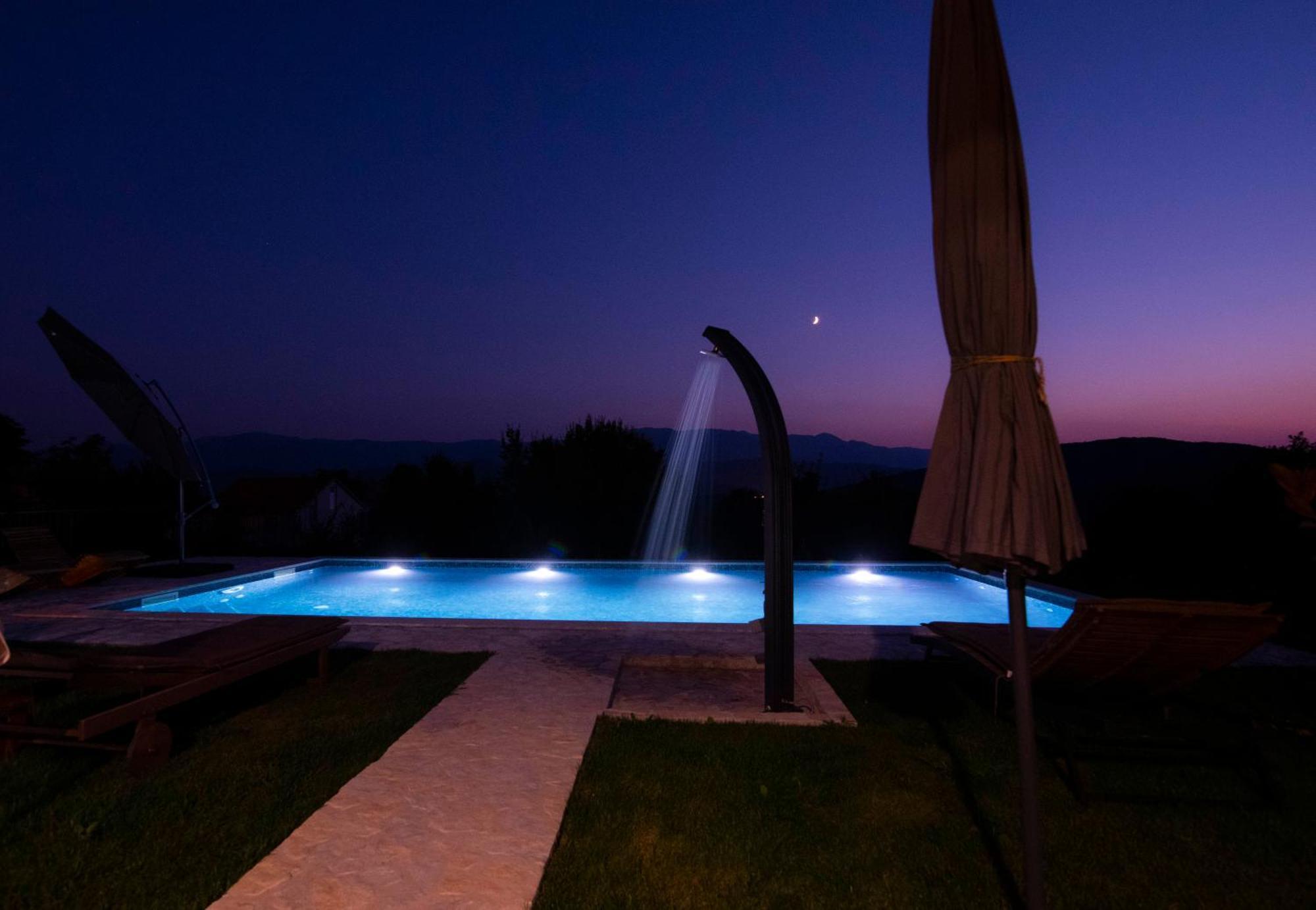 Villa Vita Trilj Luaran gambar