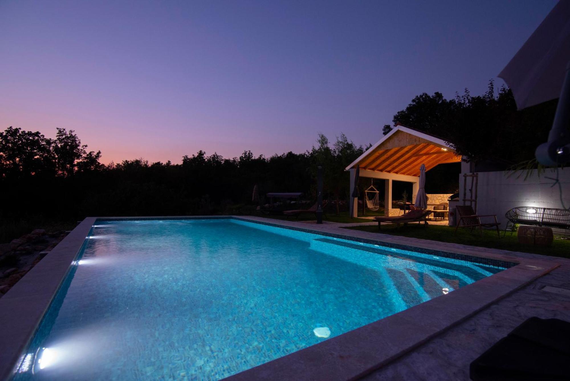 Villa Vita Trilj Luaran gambar